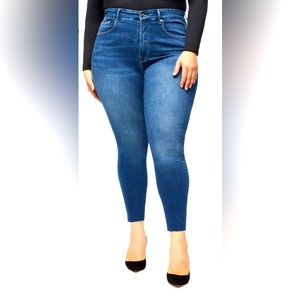 Good American Good Waist Raw Hem Skinny Jeans NWT 20